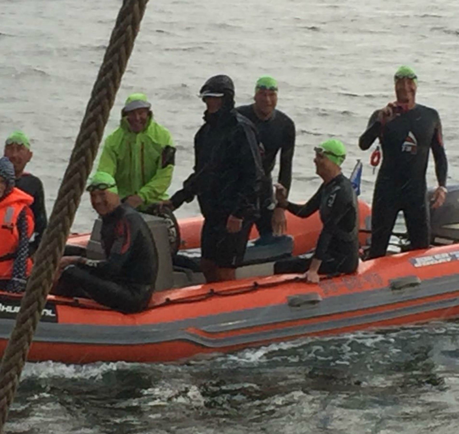 Vorbereitung zum Schwimmen beim Inselman